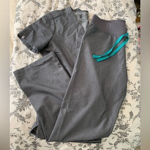 Figs Scrubs Set: Casma Top + Livingston Bottoms